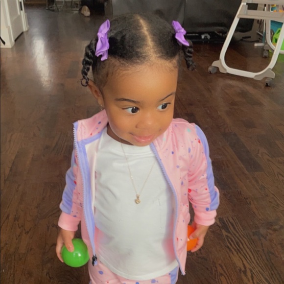 Meet your Posher, Dakota - Picture 1 of 1